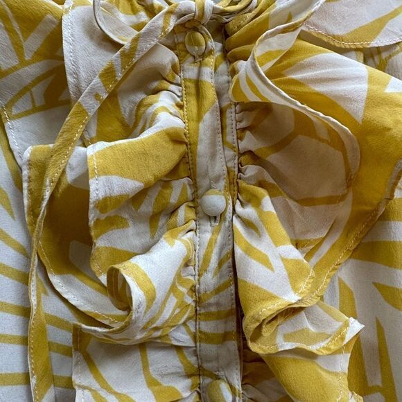 Karen Kane Yellow Mustard Tropics Ruffle Sleeveless Blouse Size Large - Picture 3 of 10